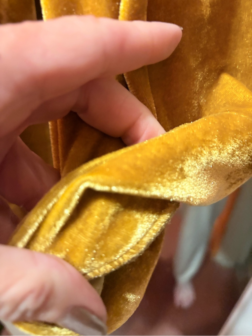 🐶Women’s Velvet Scarf - Mustard Gold - Picture 5 of 6
